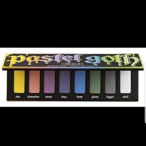 LIMITED EDITION KVD pastel goth palette
